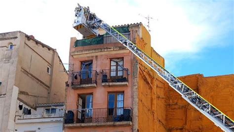 Un Ferit Greu En L Incendi D Un Habitatge A Tortosa