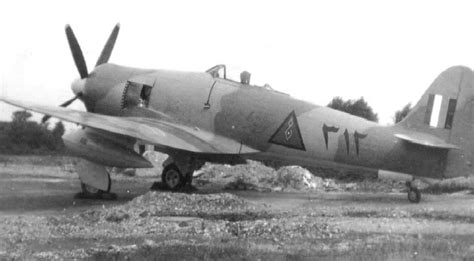 Iraq Sea Fury N312 003 — Militarizm