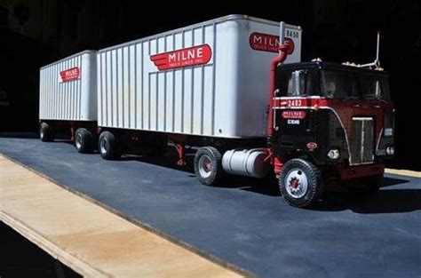 Pin By Mark Maida On Models Model Truck Kits Peterbilt Trucks Trucks