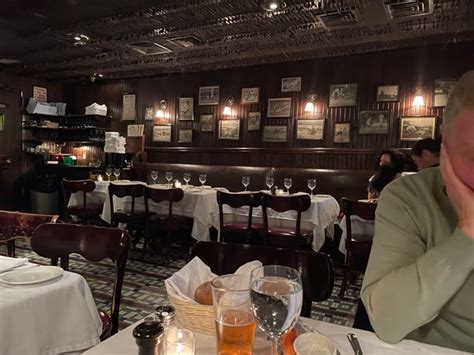 I Ate at Keens Steakhouse to See Why the Expensive NYC Spot Is Famous - Business Insider