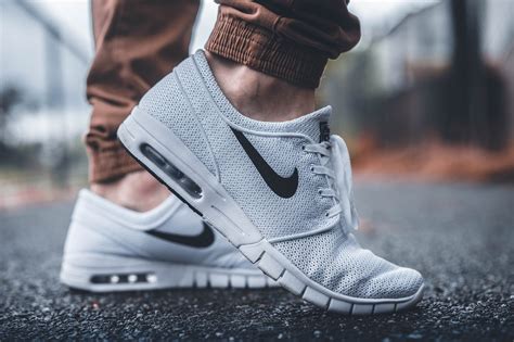 9000 Free Shoes And Sneakers Images Pixabay