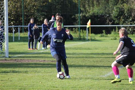 Album Feminines Esssf Arvillers Photo N Club Football