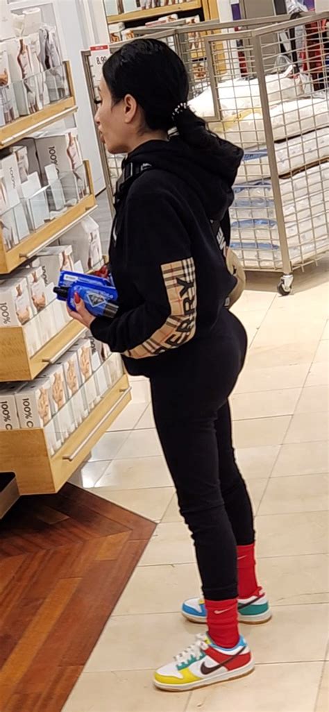 Sex Doll With Phat Ass Tight Jeans Forum