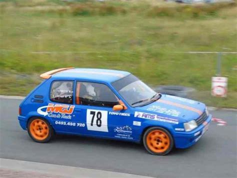 Peugeot 205 rallye div 3 8 pièces et voitures de course à vendre de