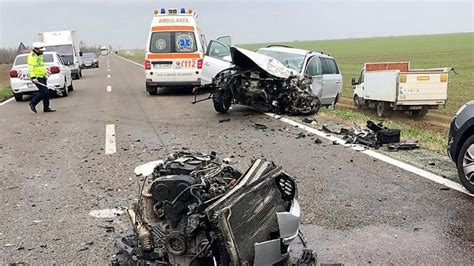 FOTO Accident Rutier Cu Patru Autoturisme Implicate Pe Raza