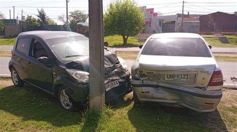 Niña lesionada en una colisión con tres autos involucrados Diario El