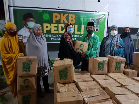 Pkb Palopo Salurkan Paket Sembako Dari Cak Imin Ke Warga Ritmee Co Id