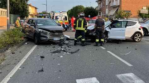 Schianto Frontale A San Giorgio Due Bambini Feriti Interviene L