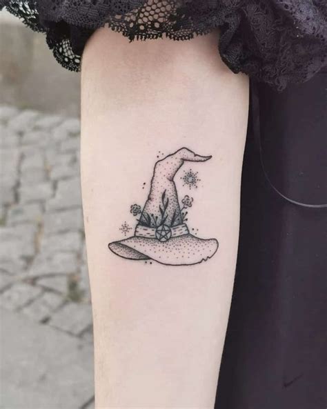 Tatuagens De Bruxas Femininas Inspire Se Nas Tend Ncias E Descubra