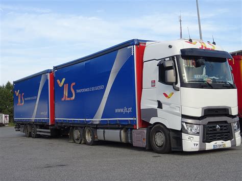 JLS TRANSPORTES P Renault T High Sleeper Cab A 63 Centre Flickr