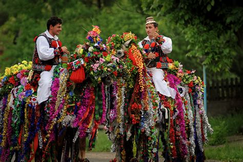 20 Incredible Pictures From MARAMURES The Place Where Traditions Will