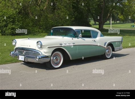 Super Buick De 1957 Banque De Photographies Et Dimages à Haute