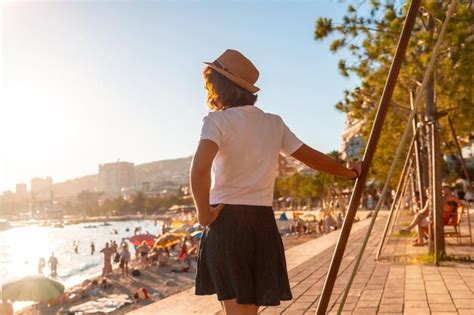 Premium Photo Portrait Of A Tourist Woman At Sunset In Sarande Or