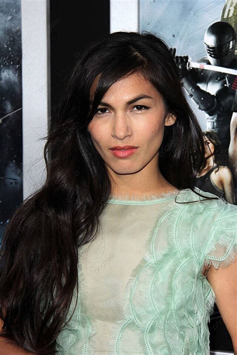 พื้นหลังelodie Yung ที่งาน Gi Joe รอบปฐมทัศน์ในฮอลลีวูด รูปถ่าย และรูปภาพสำหรับดาวน์โหลดฟรี