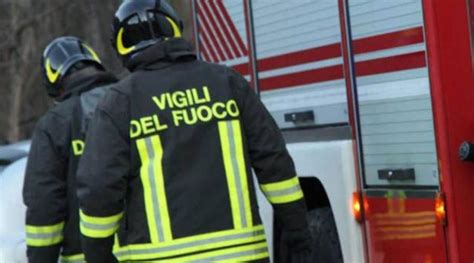 Modena Appicca Incendi Lungo La Tangenziale Arrestato Piromane 44enne