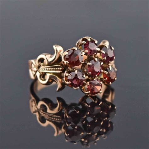 Antique Victorian Rose Gold Garnet Cluster Ring – Boylerpf