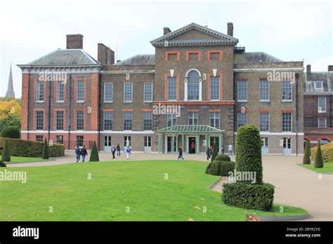 Kensington Palace in London, England Stock Photo - Alamy