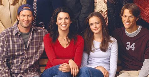 ‘gilmore Girls Revival Begins Shooting Yanic Truesdale Shares Adorable Photo From The Set Us