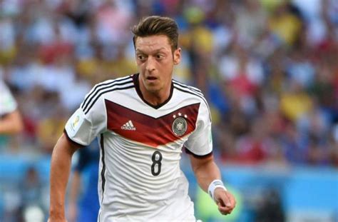 Mesut Zil Anuncia Su Retiro Del F Tbol Mediatiko