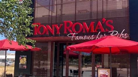 Se Requiere Ayudante De Camarero A En Tony Roma S En Valencia