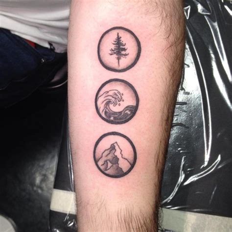 Tasteful Himalayas Tattoo 2019 In 2020 Tattoo Designs Mountain