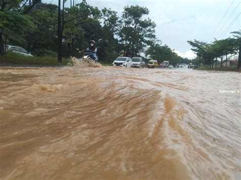 Begini Cara Pemko Batam Untuk Atasi Banjir Metropolis