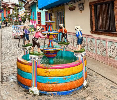 Excursión A Guatapé Desde Medellín En Un Día