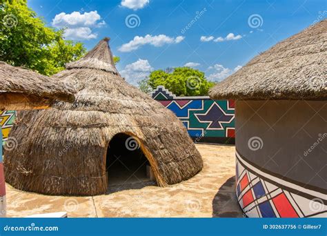 Original Architecture Of A Traditional Ndebele Village Stock Photo