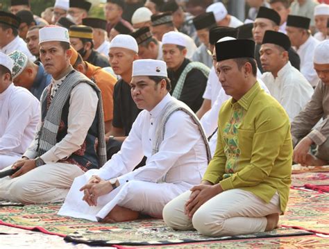 Ikuti Sholat Idul Adha H Kapolda Jambi Maknai Hari Raya Idul Adha