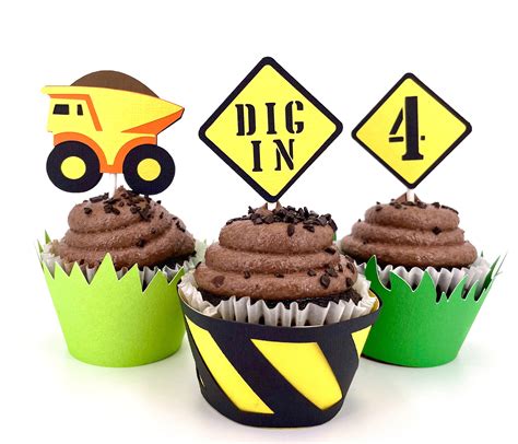 Conjunto de construcción Cupcake Toppers en su elección de Etsy