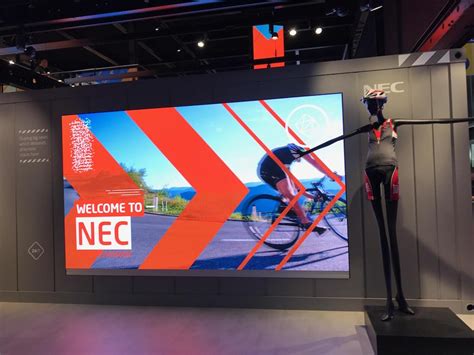 Nec Display Crea En Ise Escenarios De Visualizaci N Uhd Y