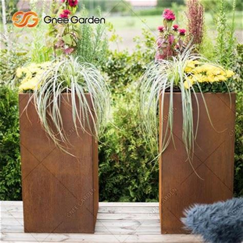 China Weathering Steel Planter Boxes Garden Ornaments Manufacturers