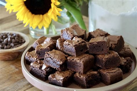 Favourite Fudgy Brownie Recipe Weekend At The Cottage