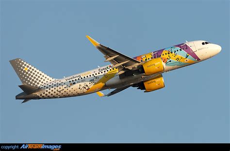 Airbus A320 271N Vueling Airlines EC NDC AirTeamImages