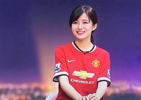 MC Tú Linh Hot girl M U thay đổi ra sao sau bức hình từng làm chao