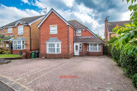 Harbours Close Bromsgrove 4 Bed Detached House For Sale £475 000