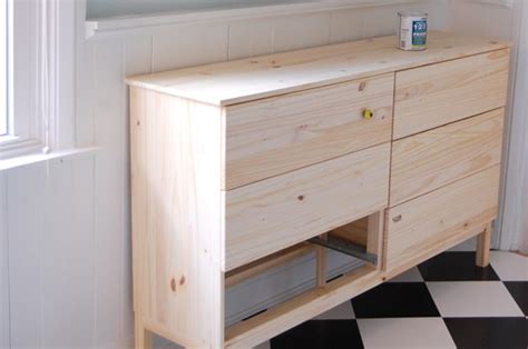 Functional And Smart Diy Ikea Hacks For Kitchens Shelterness