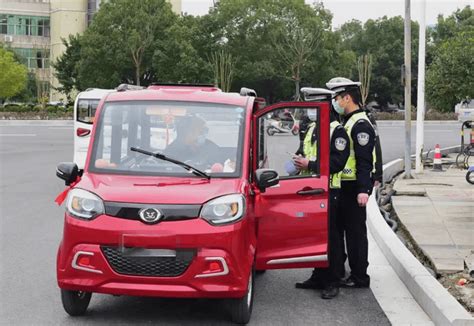 “老年代步车”需要叫停吗？这次大家答案很一致，认为不应该禁止 搜狐汽车 搜狐网