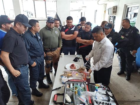 Agentes De Seguridad Y Cuerpos De Emergencia De Angostura Reciben