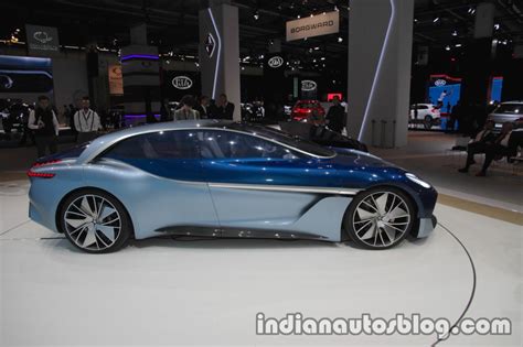 Borgward Isabella Concept side