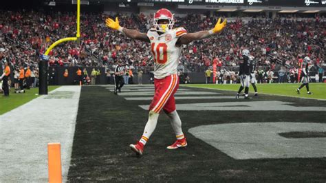 KC Chiefs vs. LV Raiders: NFL Week 16 Preview and Predictions - Sports ...