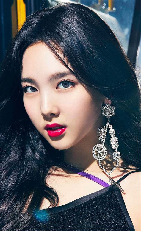 TWICE Nayeon BDZ Japan 1st Album ɴᴀʏᴇᴏɴ en 2018 Pinterest