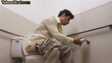 Taboo Stud Bareback Fucks Stepbrother Ass Till Cumshot