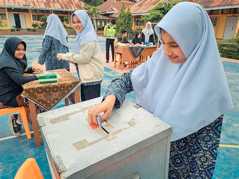 Smanda Memilih Sma Negeri Padang Panjang