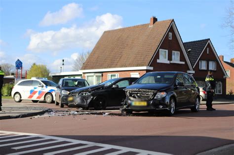 Drie Autos Botsen Op Elkaar In Musselkanaal Noordernieuws