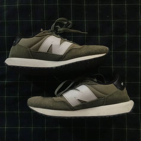 New Balance 237, Women's Fashion, Footwear, Sneakers on Carousell