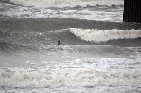 Brighton Surf report with Sharkbait surfing UK