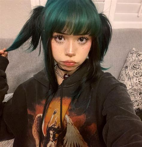 Monstra O On Ig In Dip Dye Hair Hair Color And Cut Hair