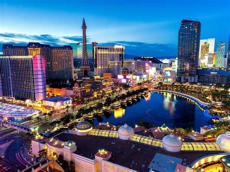 Roundtrip Flights Between Las Vegas And Charlotte Deals