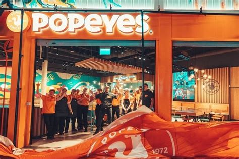 Popeyes W Warszawie Wiemy Kiedy Otwarcie B D Kolejki W Z Otych